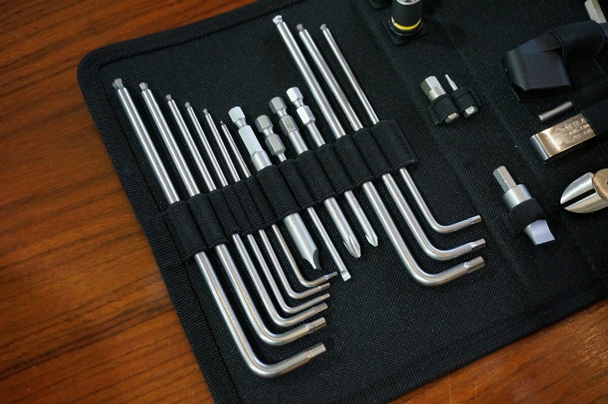 楽器、器材 ギター、ベース用パーツ、アクセサリー ブログ】 リペア科出身スタッフも欲しい!Wera Guitar tool set 