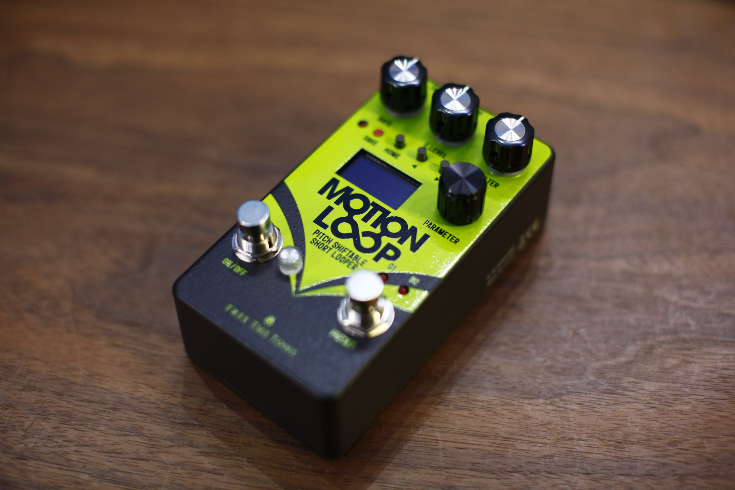 FREE THE TONE MOTION LOOP – Guitar Shop Hoochie's