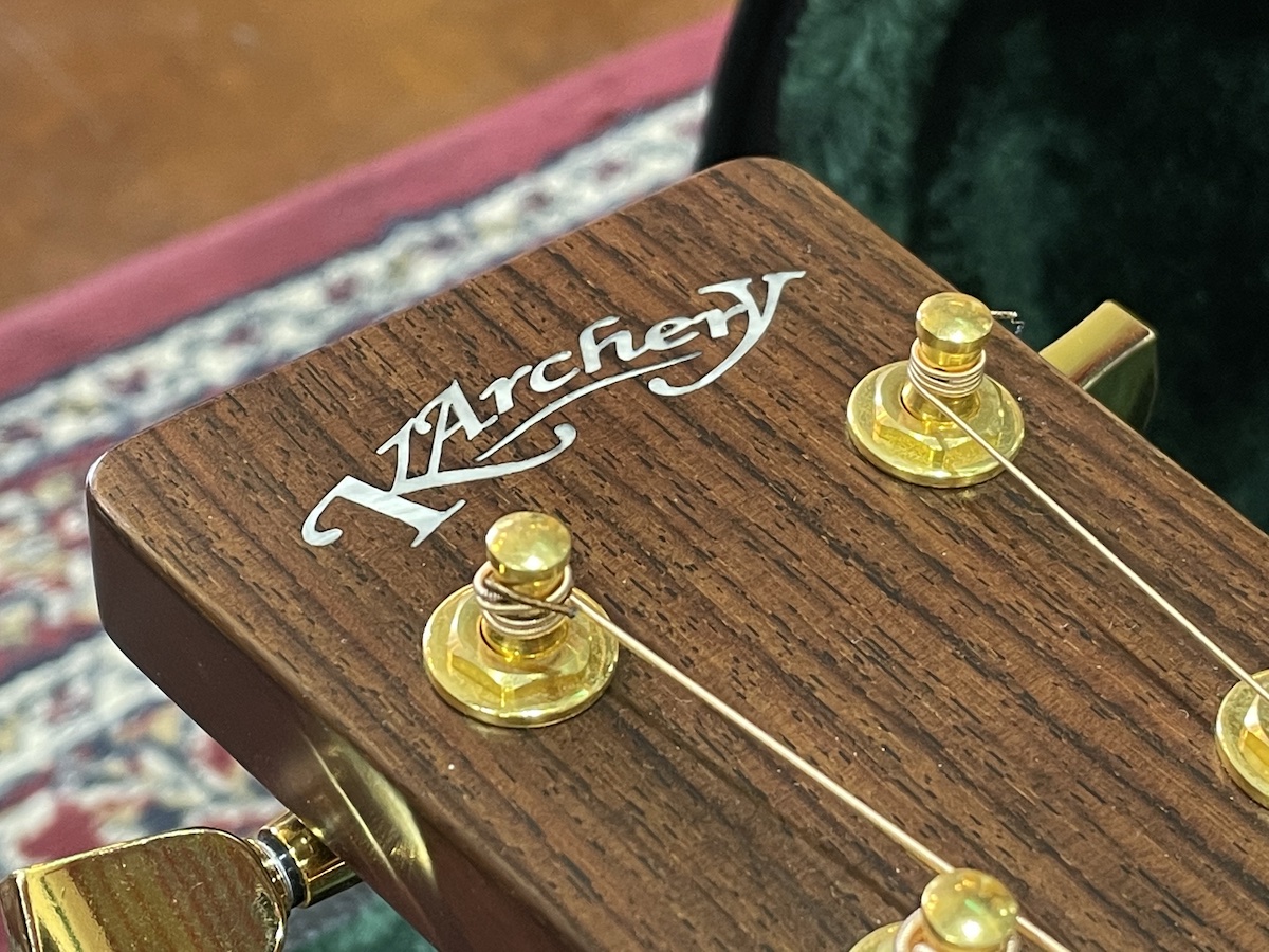 【ブログ】当店オススメの「 K.Archery Guitars 」。 残りわずかです！