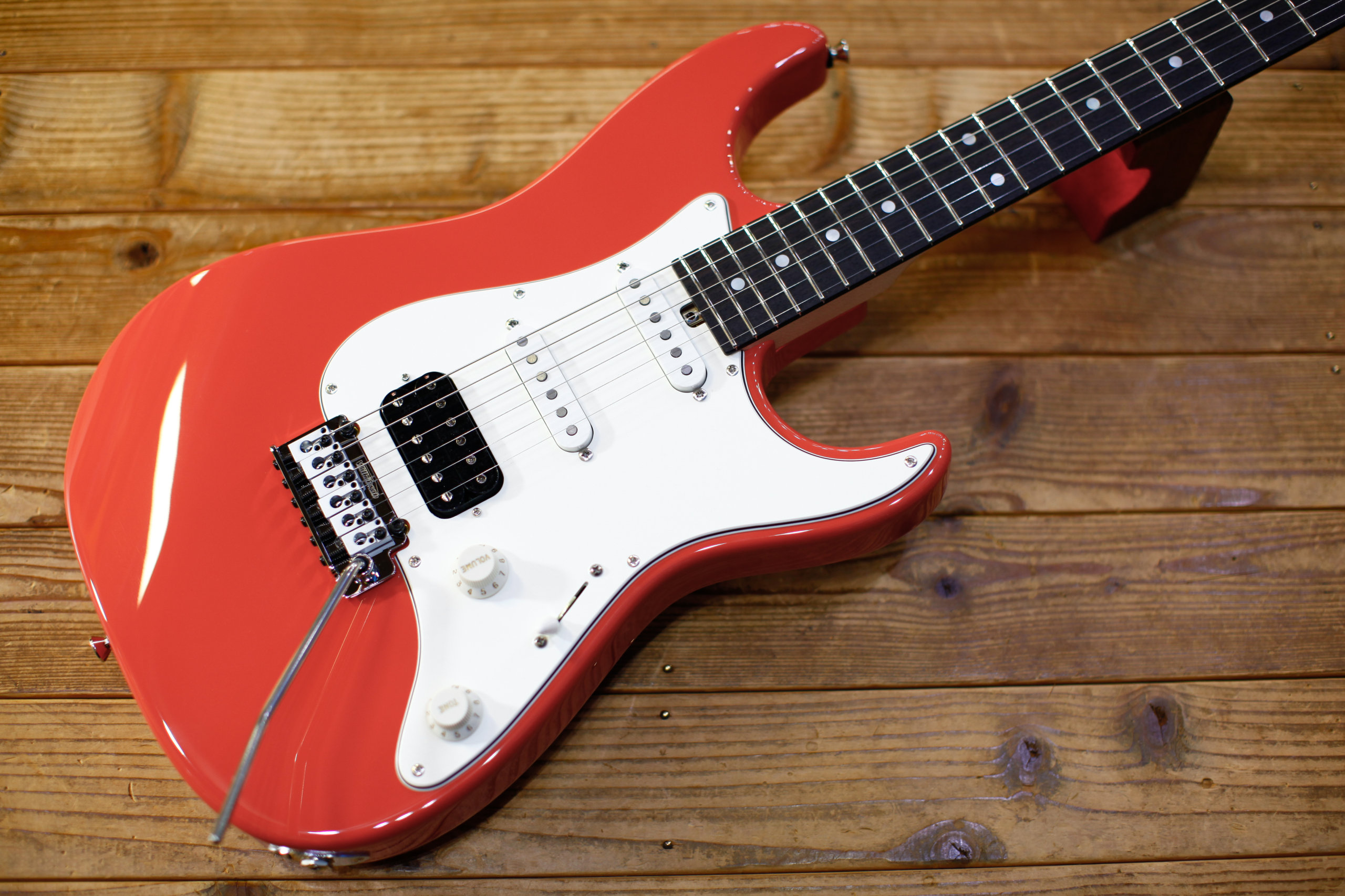 Crews “Bottom's Up 2021” – Guitar Shop Hoochie's Crews “Bottom's Up 2021” – Guitar Shop Hoochie's