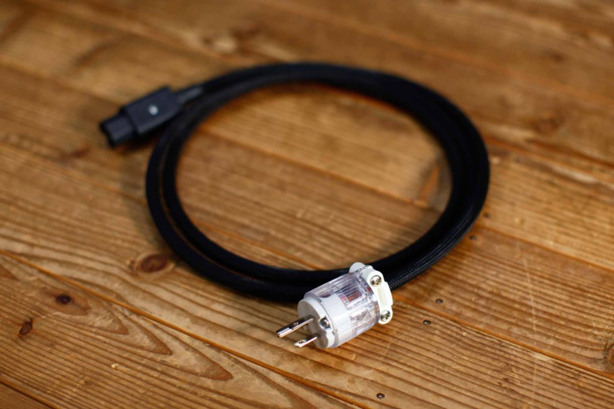 ACOUSTIC REVIVE AC-2.0 TripleC　電源ケーブル ACOUSTIC REVIVE/AC-2.0 TripleC