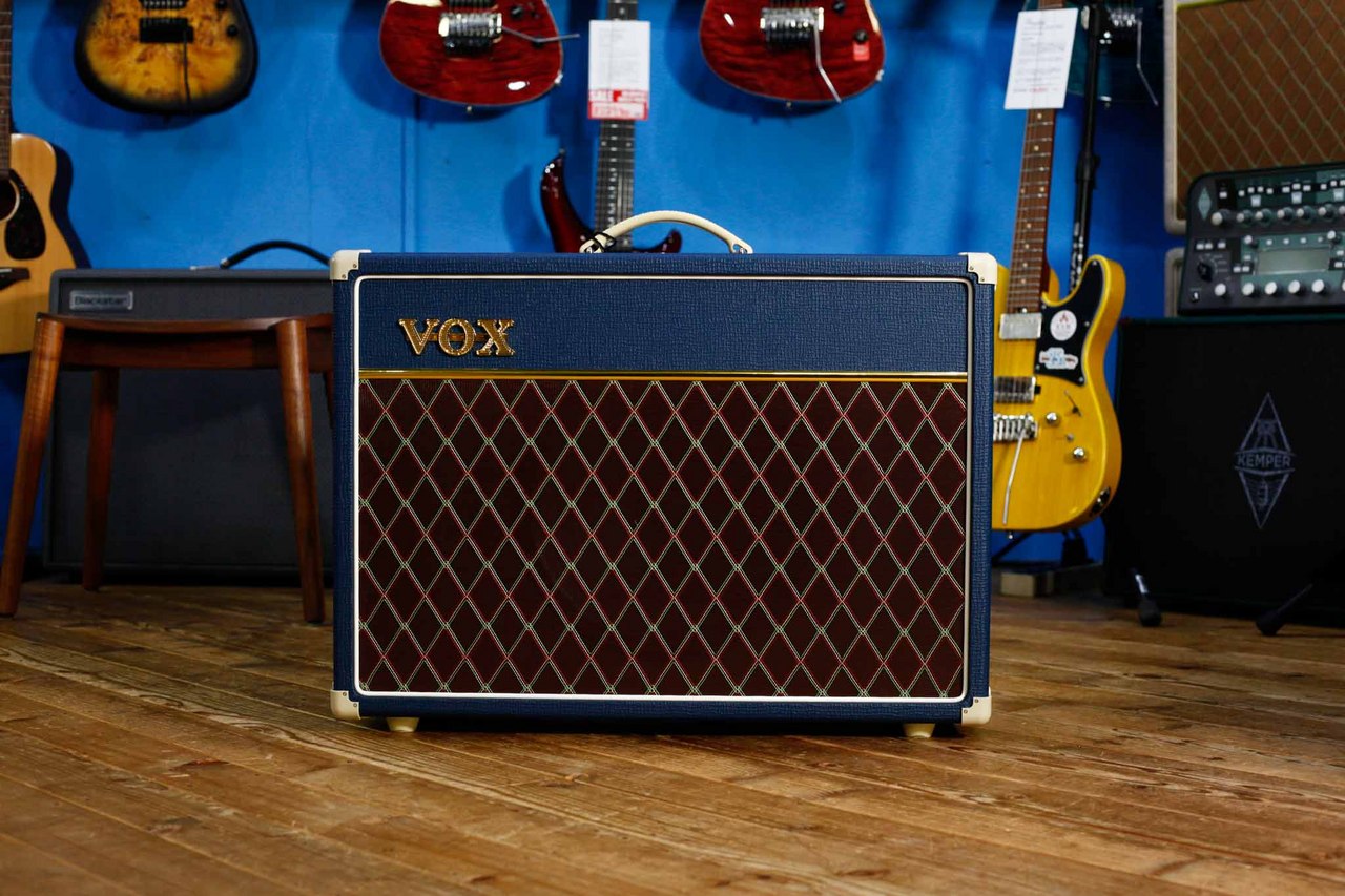 VOX AC15C1 RB (Ritch Blue) 限定カラー