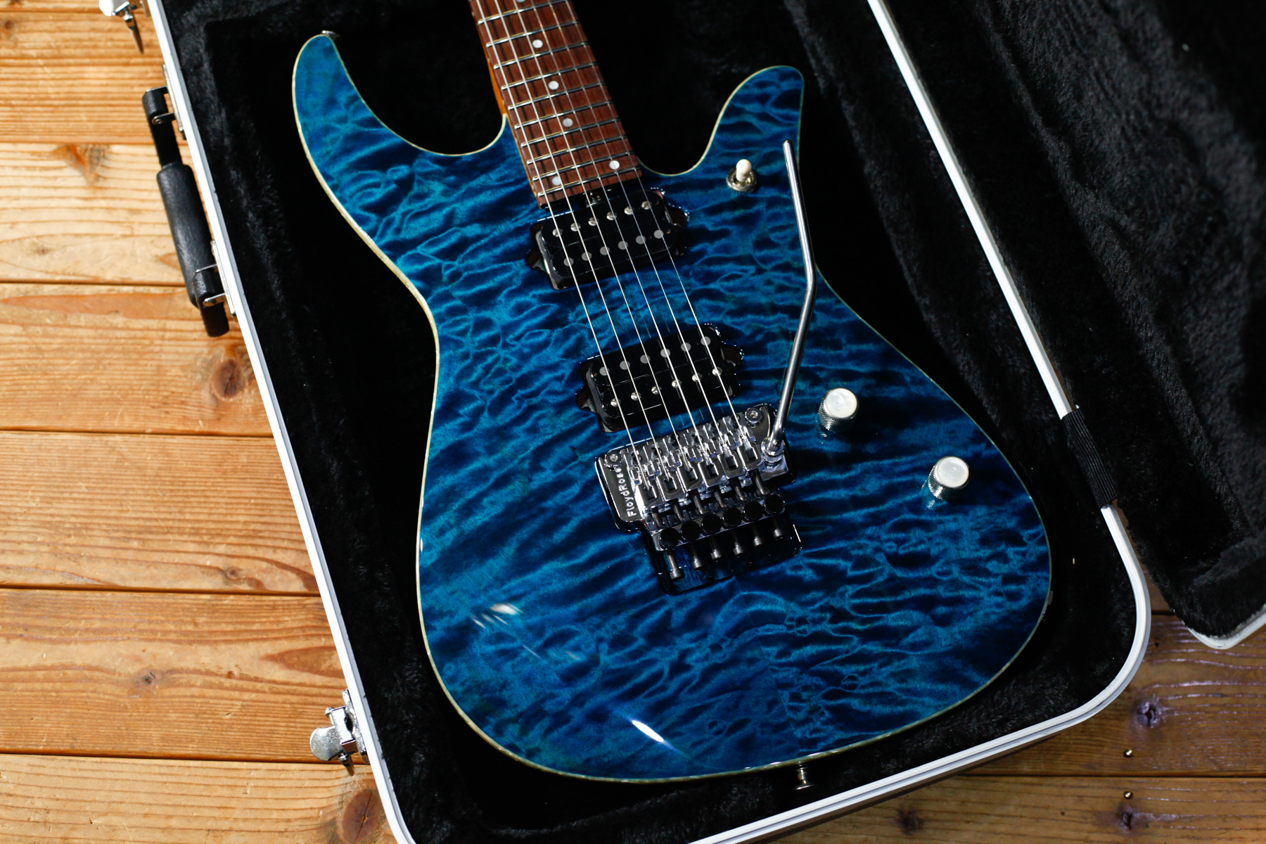 Crews Ab’s HH 2013 | See-Through Blue w/K&T FH 【USED】