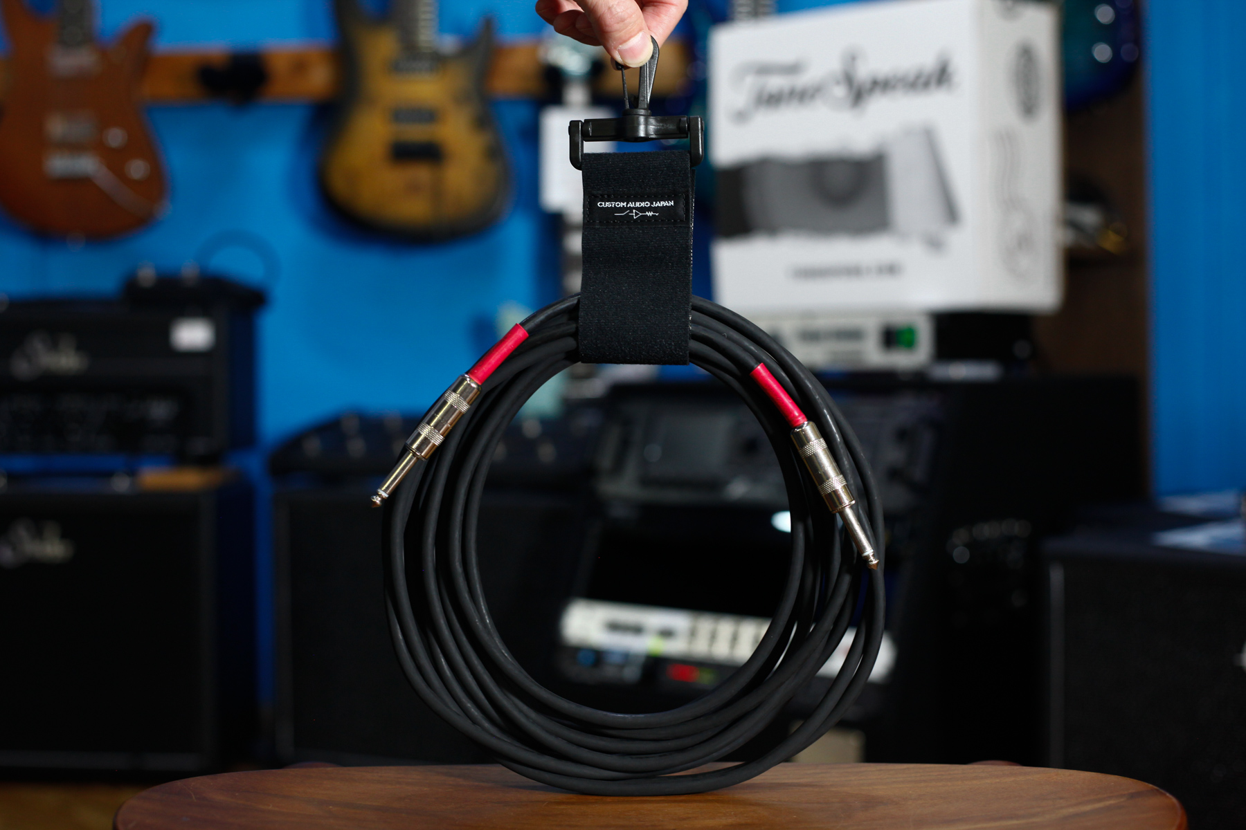Custom Audio Japan HOOK “n” ROLL ケーブル収納 / ヘッドフォン収納・持ち運び用 フック付きストラップ