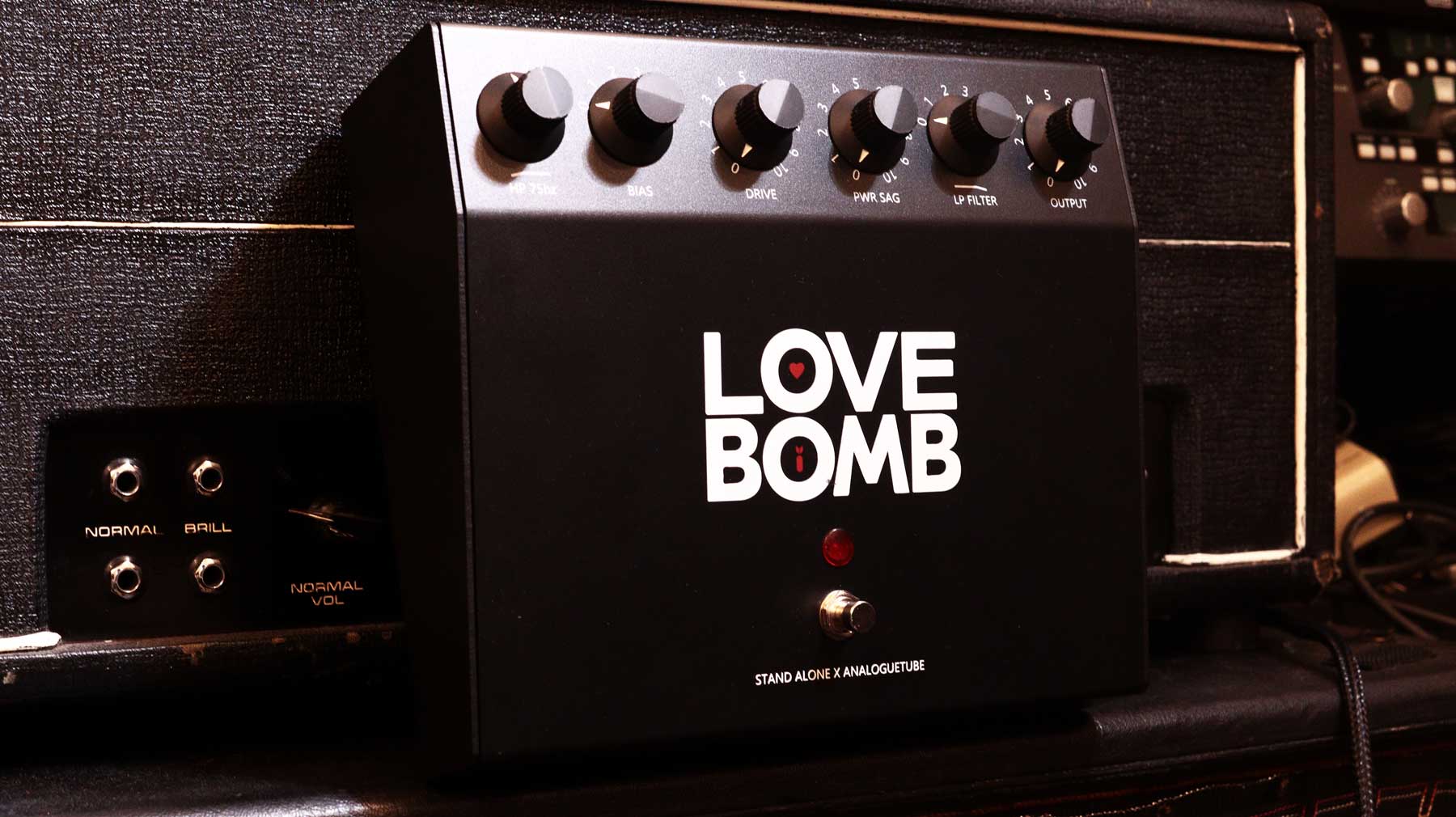 【11月末頃入荷予定/予約受付中】Analoguetube “Love Bomb” Pedal