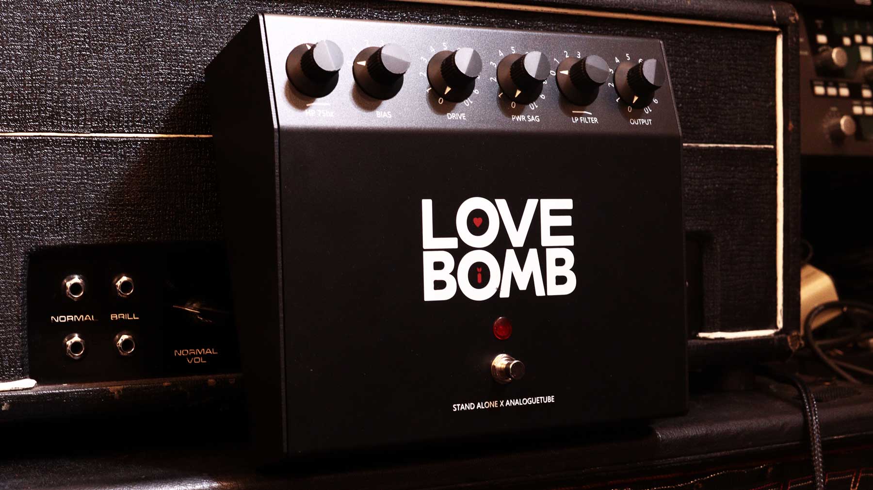 Analoguetube “Love Bomb” Pedal